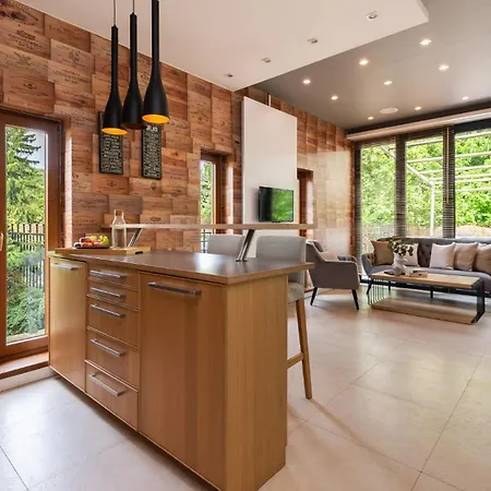 아파트 Flatbook - 4 Sypialni, Jacuzzi I Sauna 미코세보