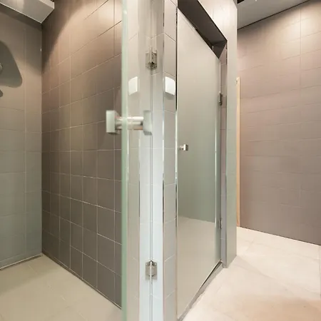 Flatbook - 4 Sypialni, Jacuzzi I Sauna *