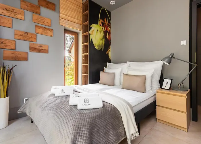 Flatbook - 4 Sypialni, Jacuzzi I Sauna